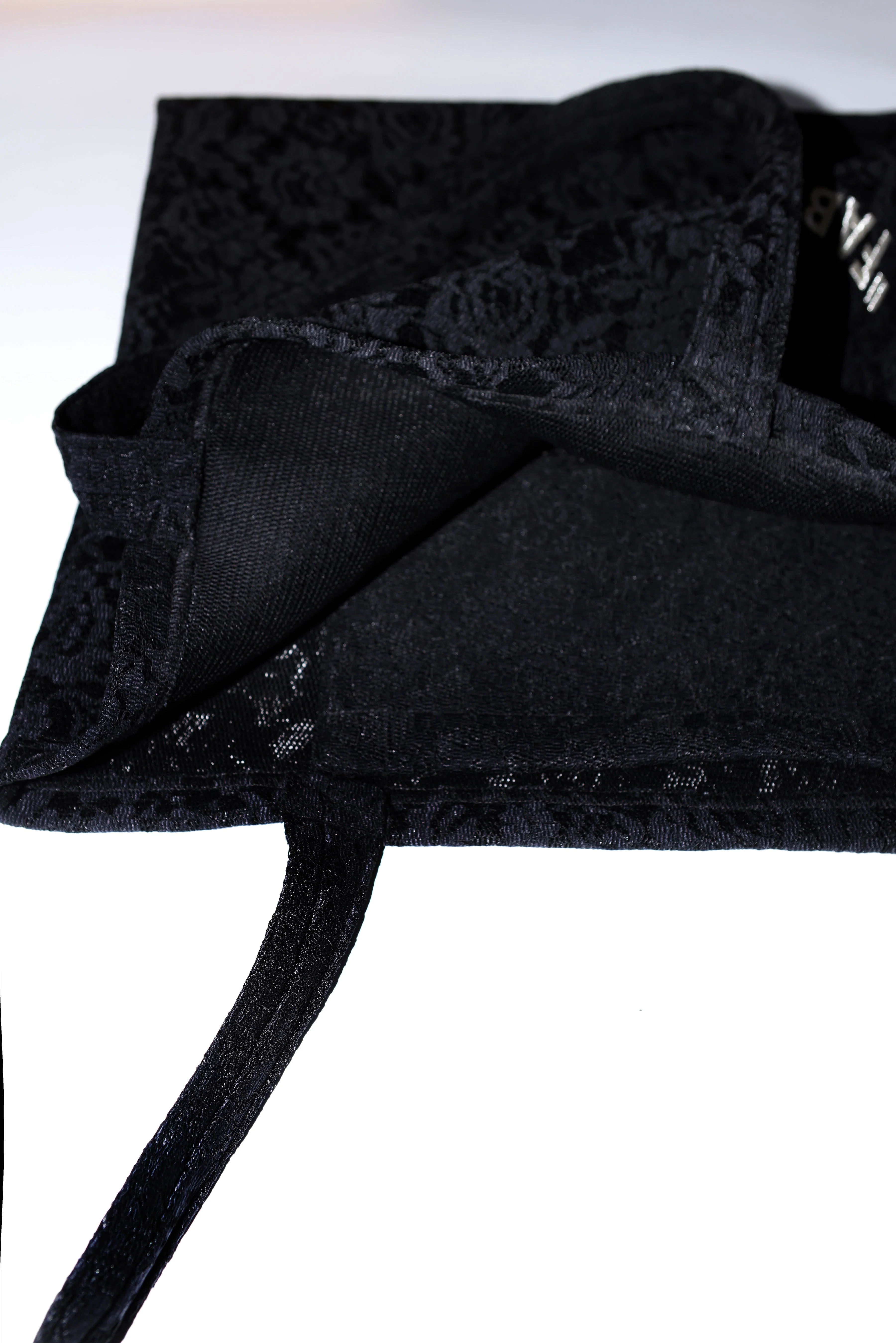 "FABRIC HAS NO GENDER" 18x18 Shopper Bag - Image 3